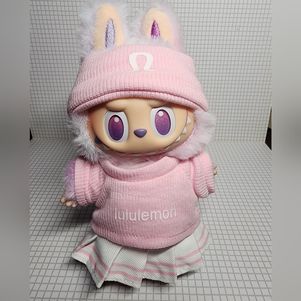 Brand New Labubu  Mini Plush Clothes  Hat And Sweater Accessories.